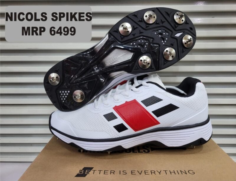 GRAY NICOLLS SPIKES